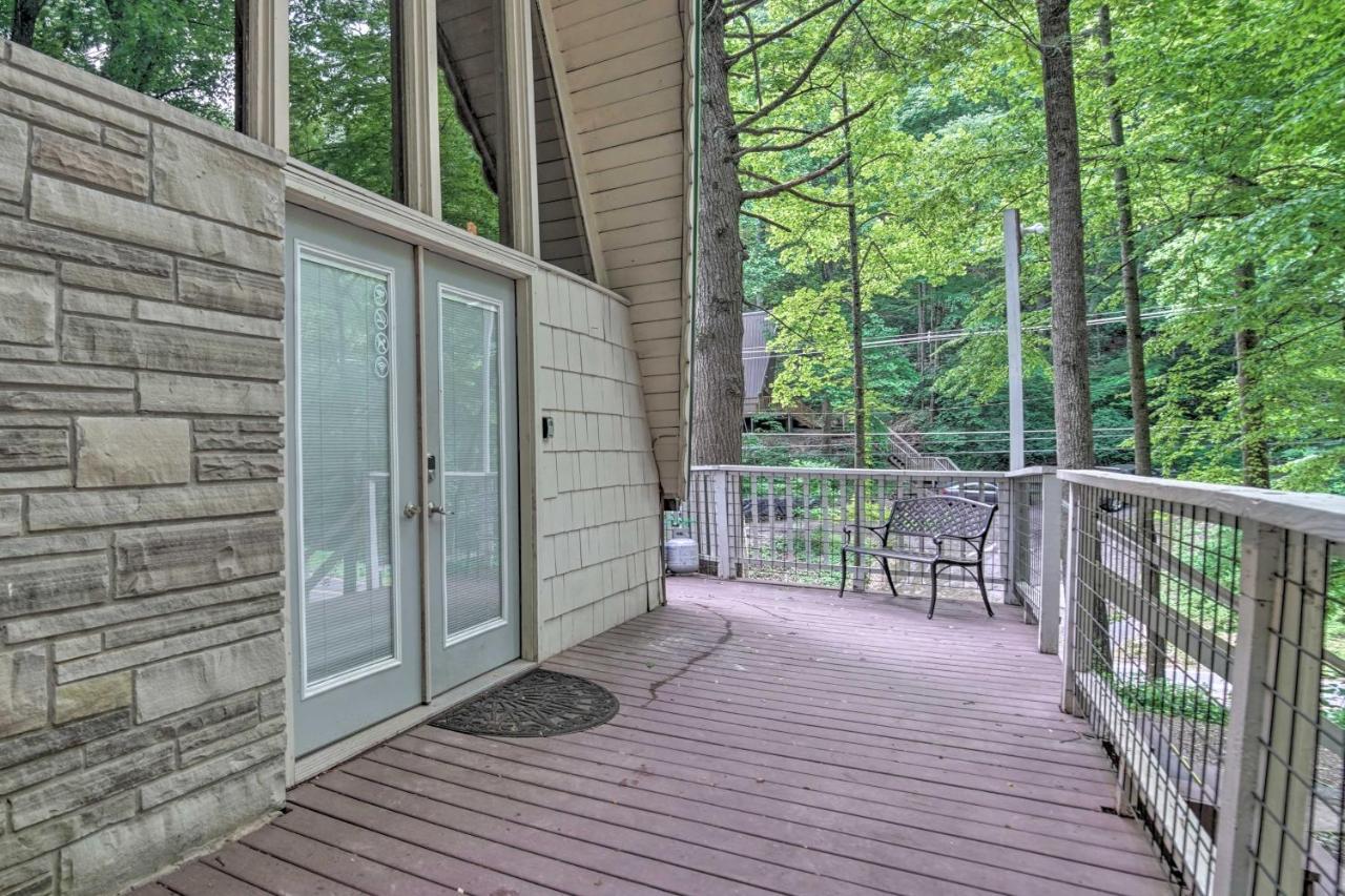 A-Frame Gatlinburg Cabin With Deck And Private Hot Tub Villa Exterior photo