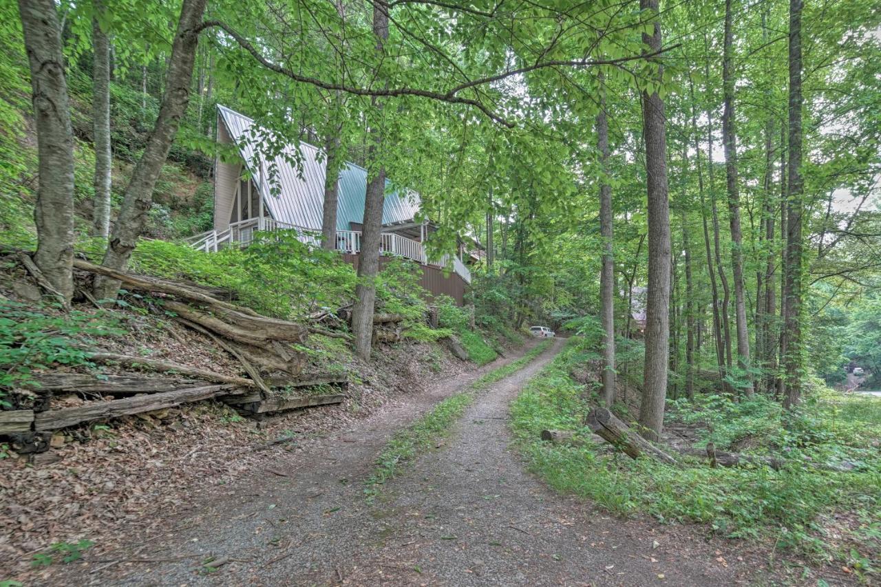 A-Frame Gatlinburg Cabin With Deck And Private Hot Tub Villa Exterior photo